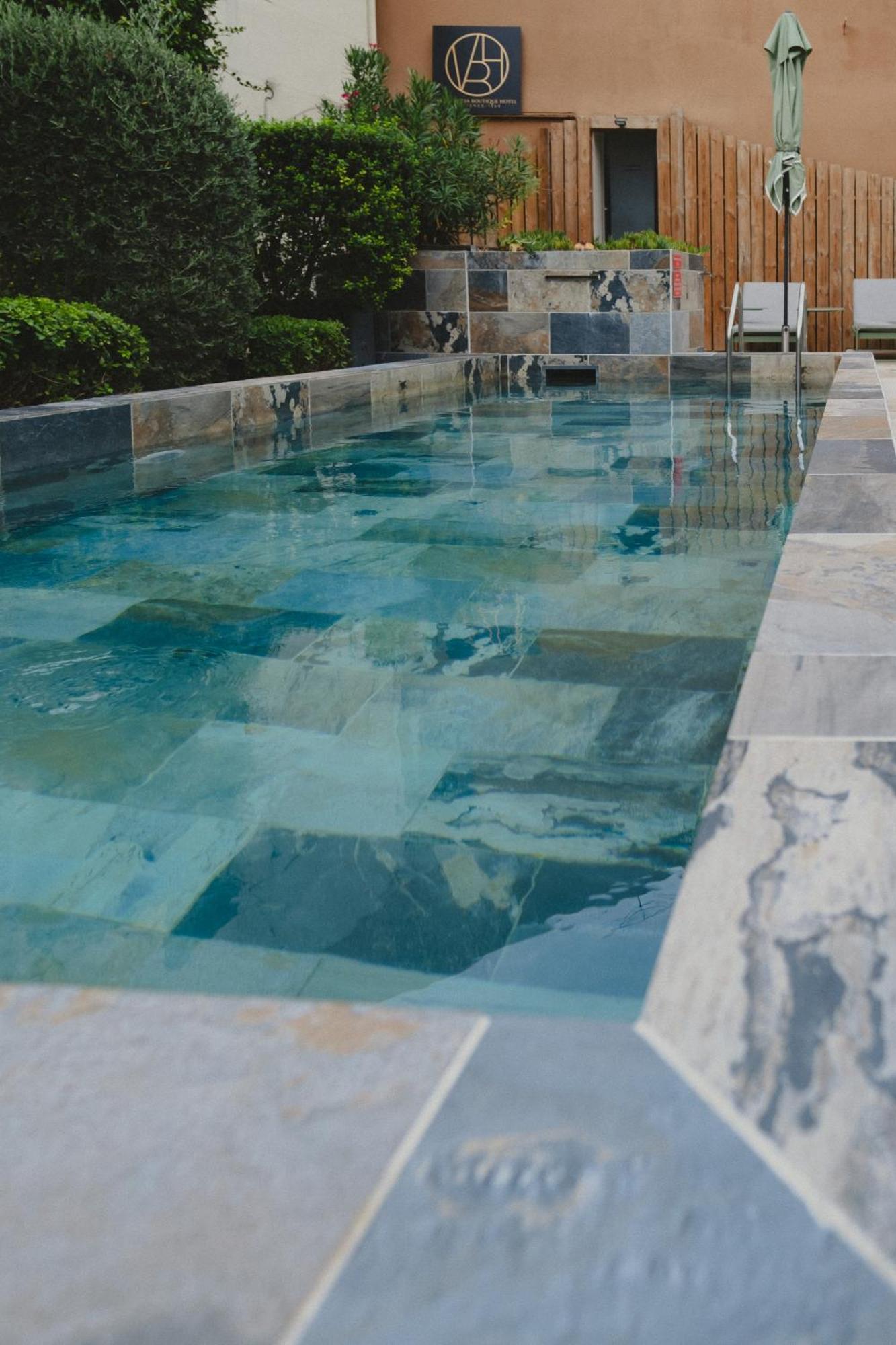 Le Victoria Boutique Hotel Saint-Paul-Trois-Châteaux Zewnętrze zdjęcie